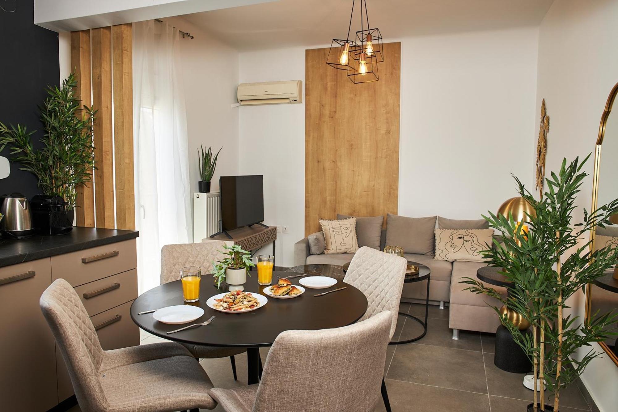 Apartment Golden Apartment, By Binobi Innovative Management! *